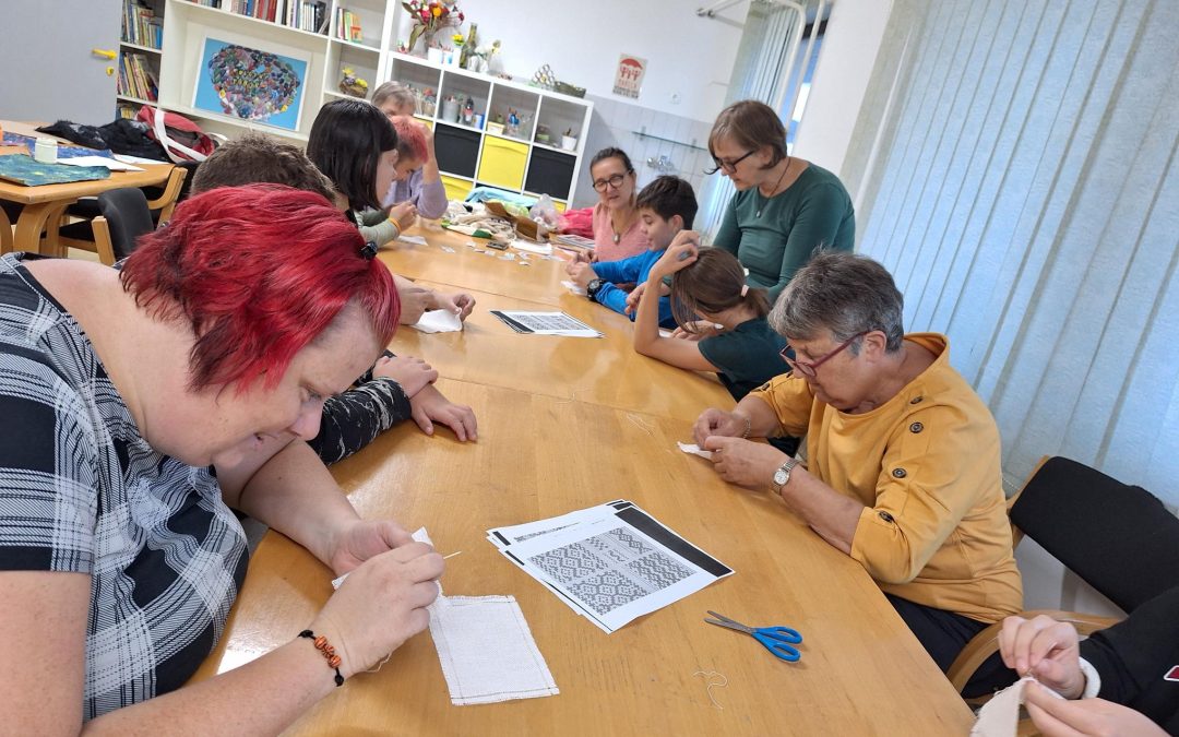 Ročna dela v Hiši sadežev družbe 